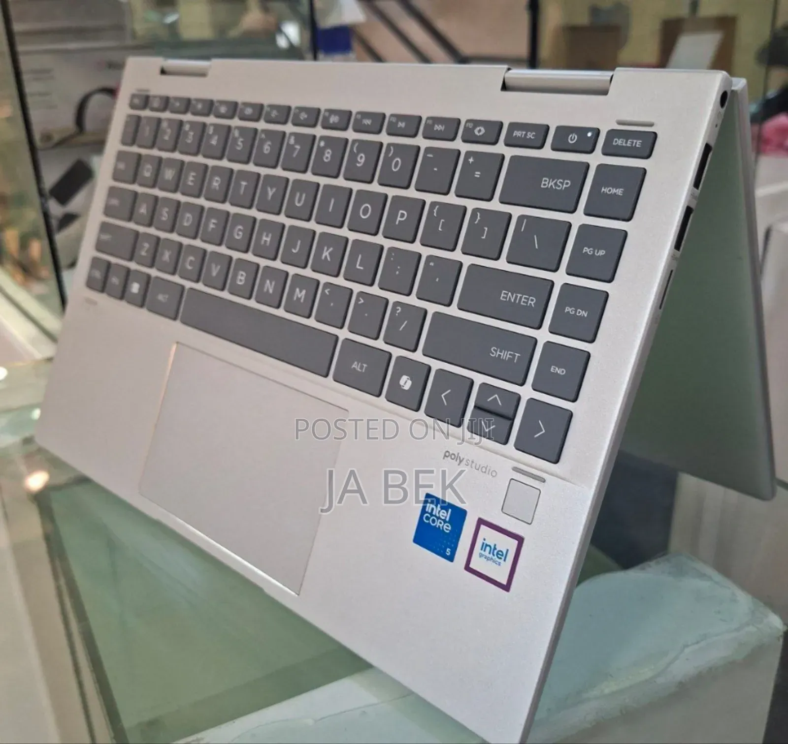 New Laptop HP Envy X360 8GB Intel Core 5 SSD 512GB