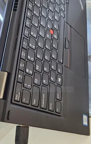 Photo - New Laptop Lenovo ThinkPad Yoga 370 8GB Intel Core I5 SSD 512GB