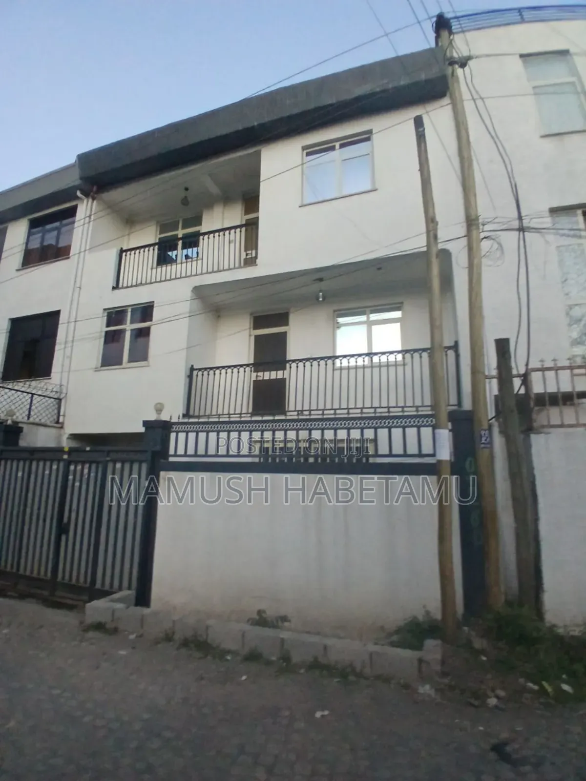 Furnished 5bdrm House in አዲስ አበባ, Nifas Silk-Lafto for sale