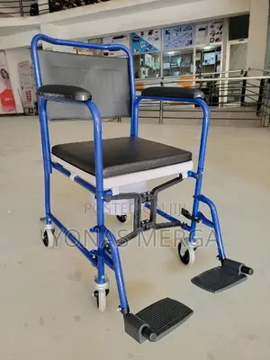 Photo - Toilet Chair膾匋commode Toilet Wheelchair Bed Pan Flip፨盔commode Chair
