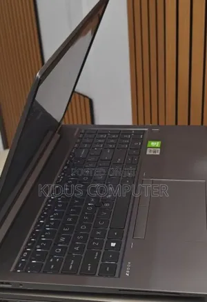 Photo - New Laptop HP ZBook 14 16GB Intel Core I7 SSD 512GB