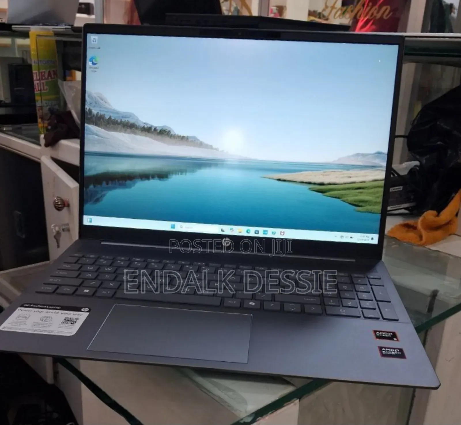 New Laptop HP 8GB SSD 512GB