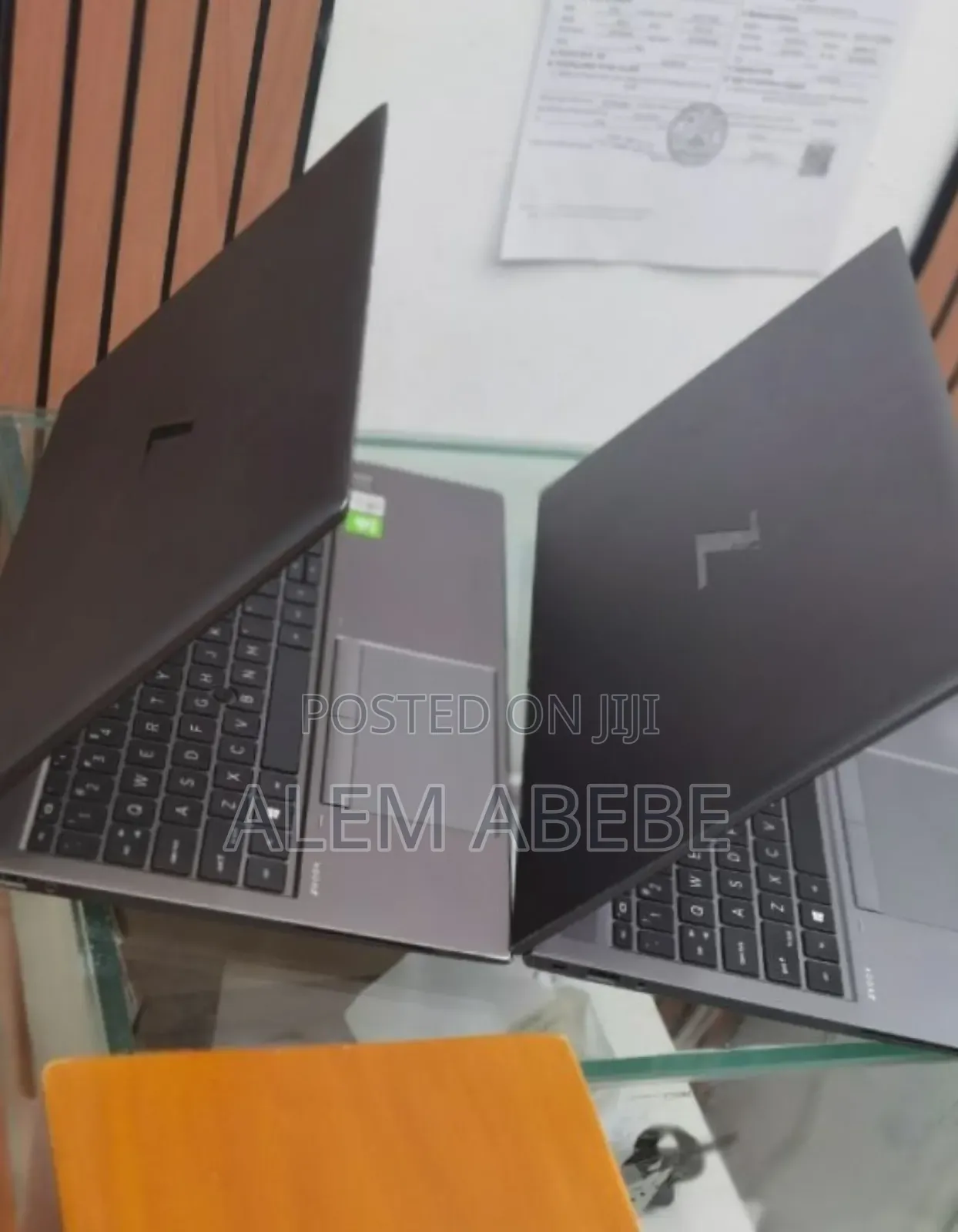 New Laptop HP ZBook Firefly G8 16GB Intel Core I7 SSD 1T