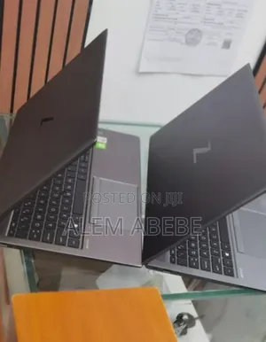 Photo - New Laptop HP ZBook Firefly G8 16GB Intel Core I7 SSD 1T
