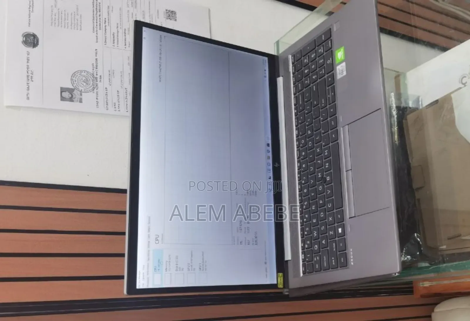 New Laptop HP ZBook Firefly G8 16GB Intel Core I7 SSD 1T