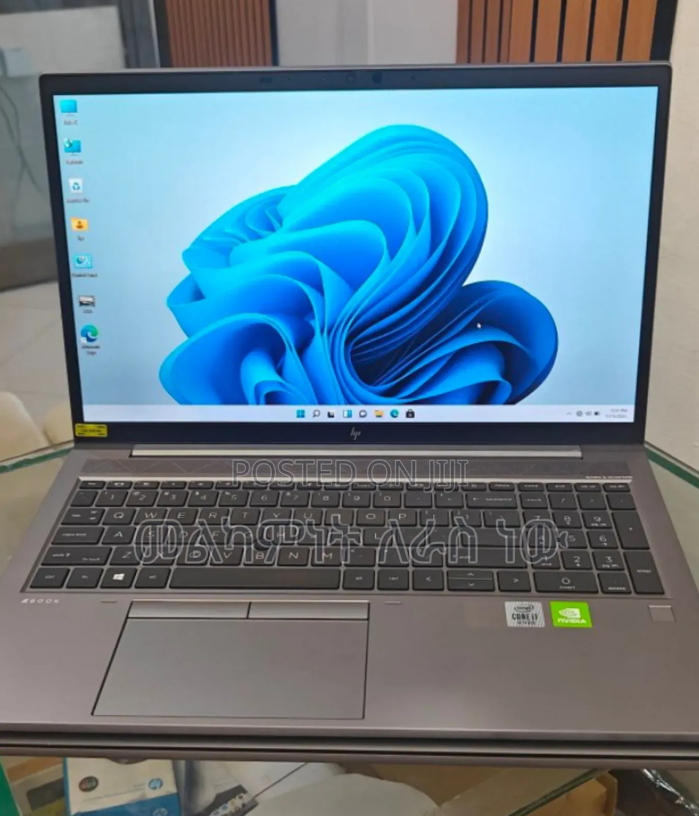 New Laptop HP ZBook Firefly 15 G7 16GB Intel Core I7 SSD 512GB