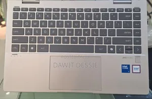 New Laptop HP Envy X360 8GB Intel Core 5 SSD 512GB