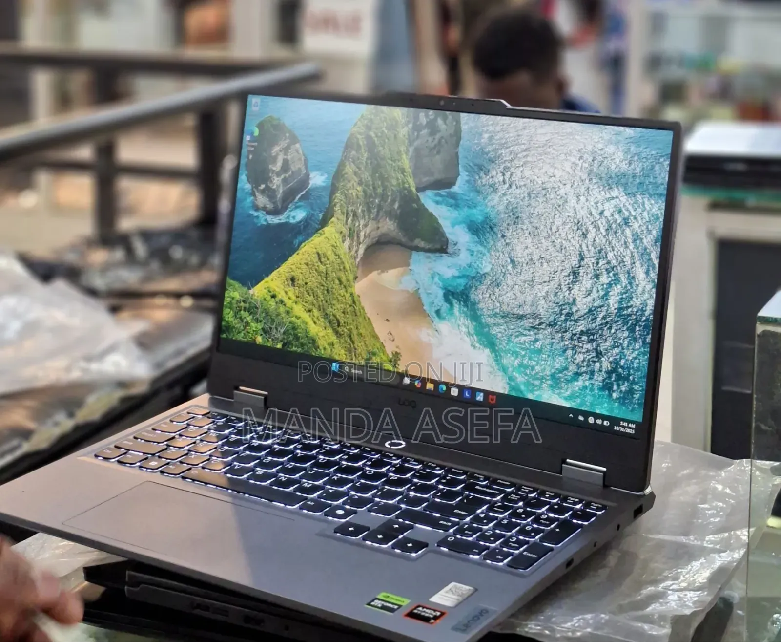 New Laptop Lenovo LOQ 15IRH8 16GB AMD Ryzen 7 SSD 1T
