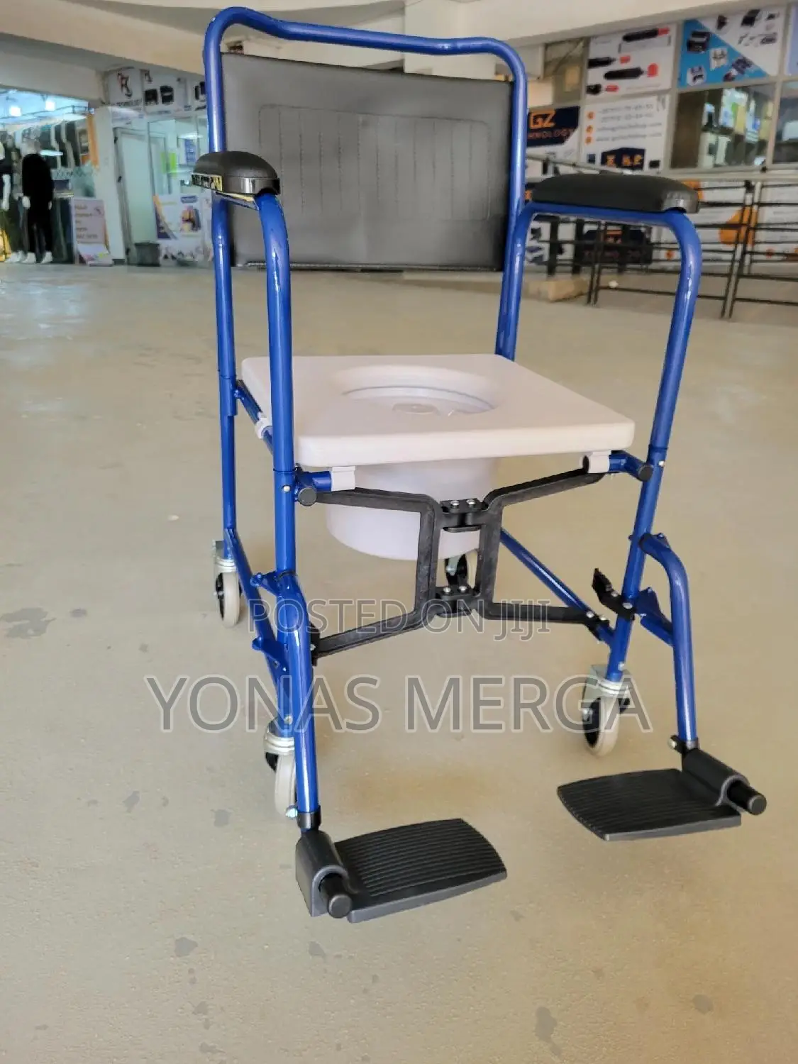 Commode Chair杉血armrests, Cushion, Lid for Commode Leg Rest委風toilet