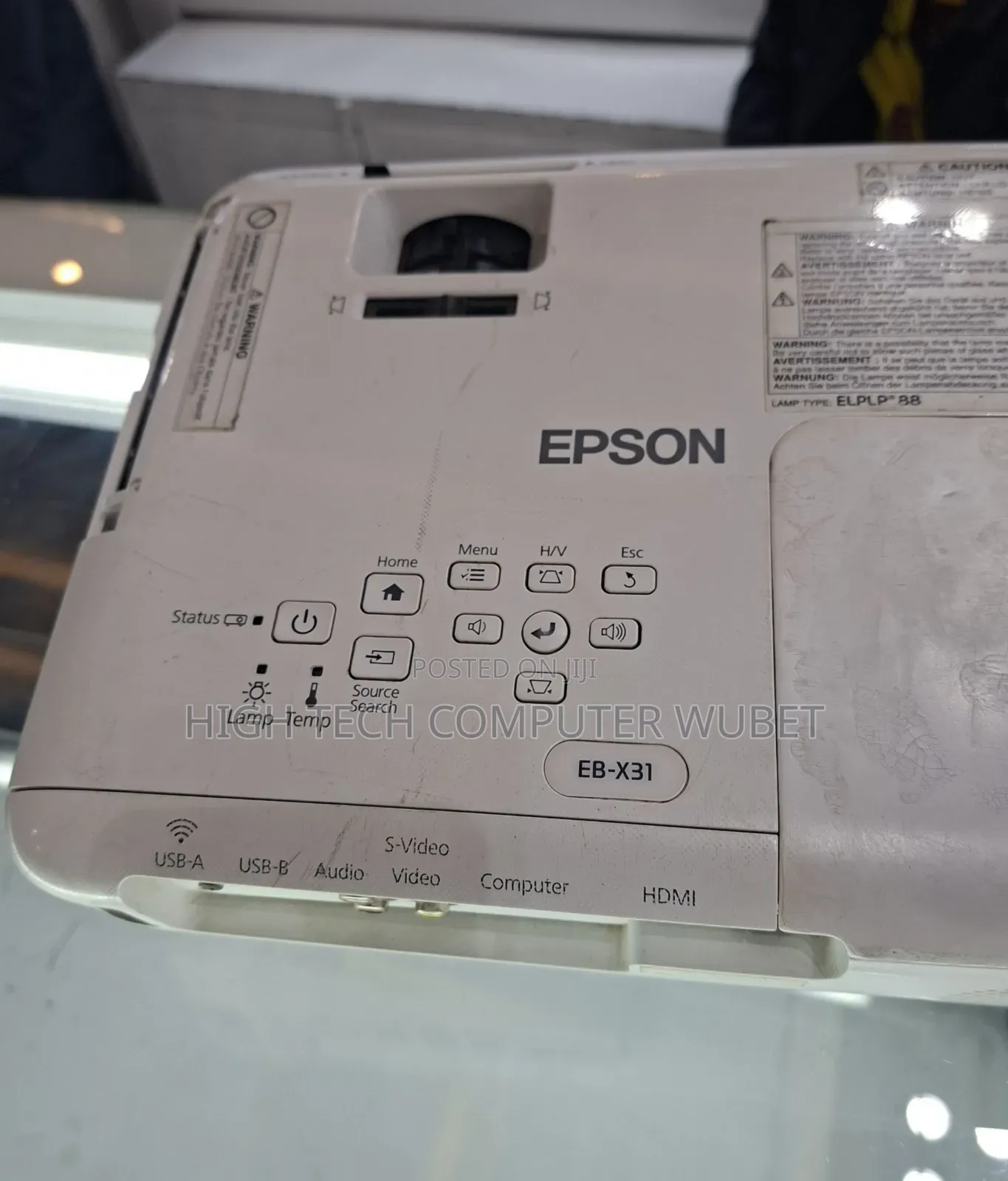 Item Weight: 2.4 Grams
Light Source Wattage: 200 Watts
Gdafo