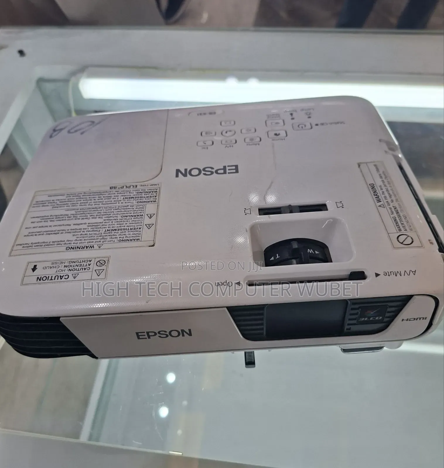 Item Weight: 2.4 Grams
Light Source Wattage: 200 Watts
Gdafo