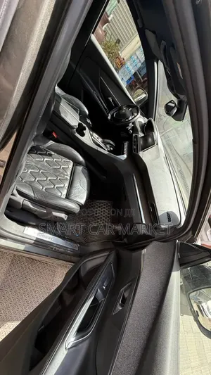 Peugeot 5008 2020 Gray