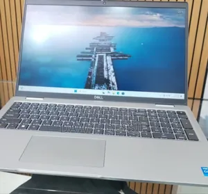 Photo - New Laptop Dell Latitude 5540 16GB Intel Core I5 SSD 512GB