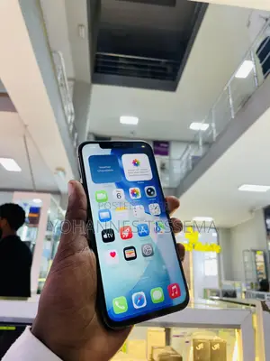 Photo - Apple iPhone 12 Pro Max 128 GB Black