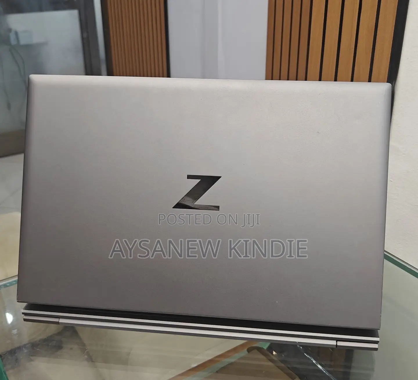 New Laptop HP ZBook Firefly G8 16GB Intel Core I7 SSD 512GB