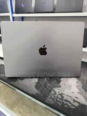 New Laptop Apple MacBook Pro 64GB Apple M1 Max SSD 1T