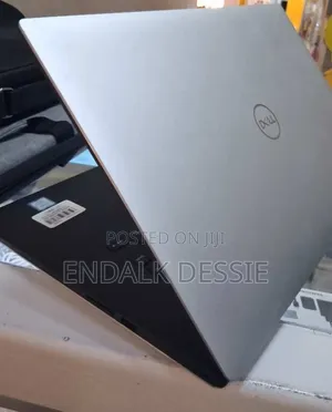 Photo - New Laptop Dell 16GB Intel Core I7 SSD 512GB