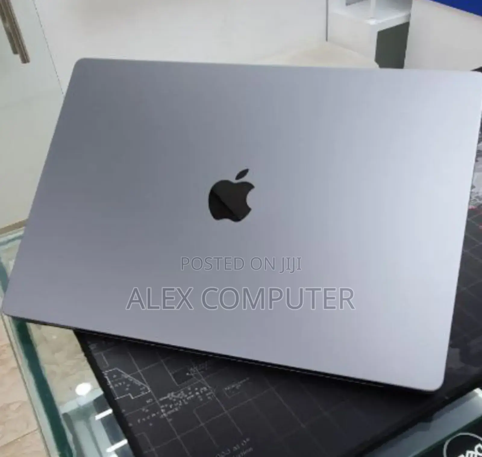 New Laptop Apple MacBook Pro M1 64GB Apple M1 Max SSD 1T