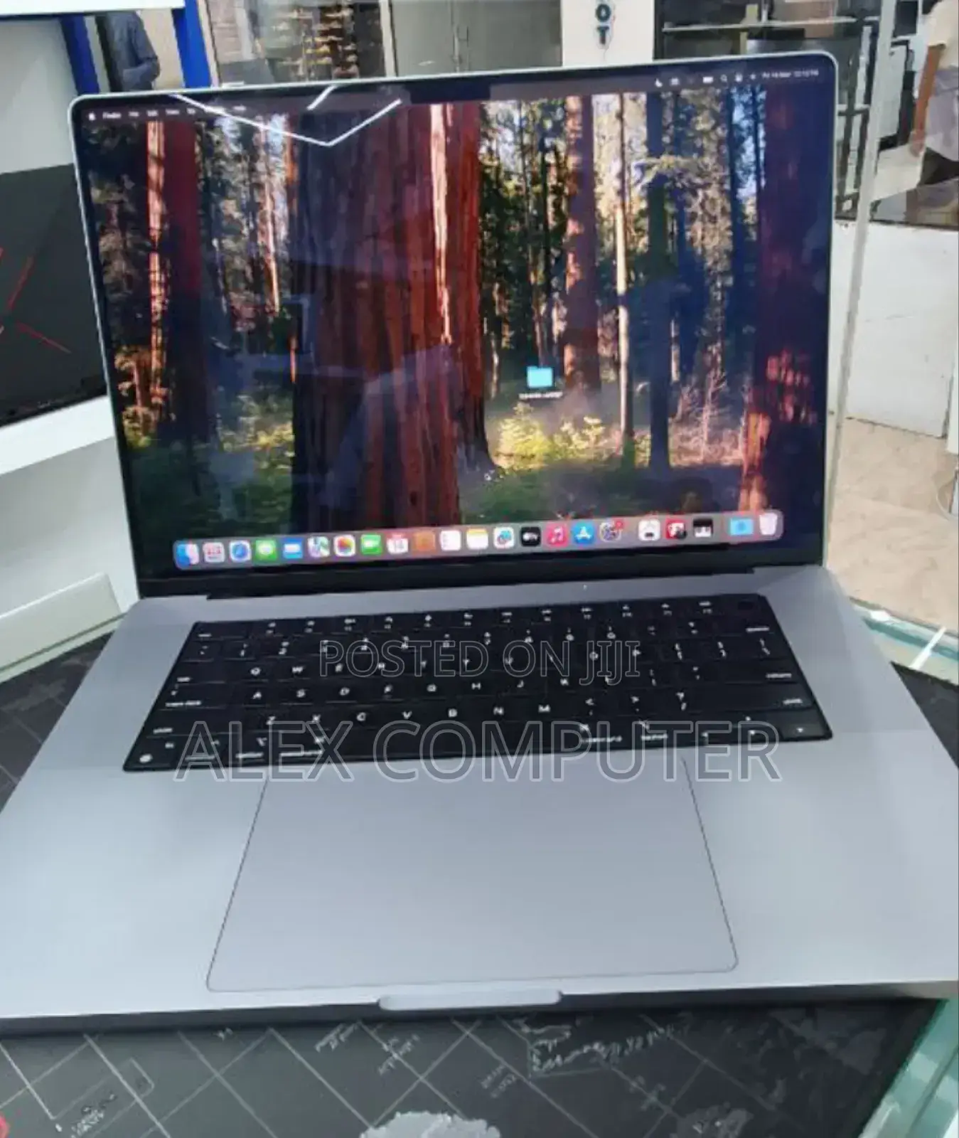 New Laptop Apple MacBook Pro M1 64GB Apple M1 Max SSD 1T