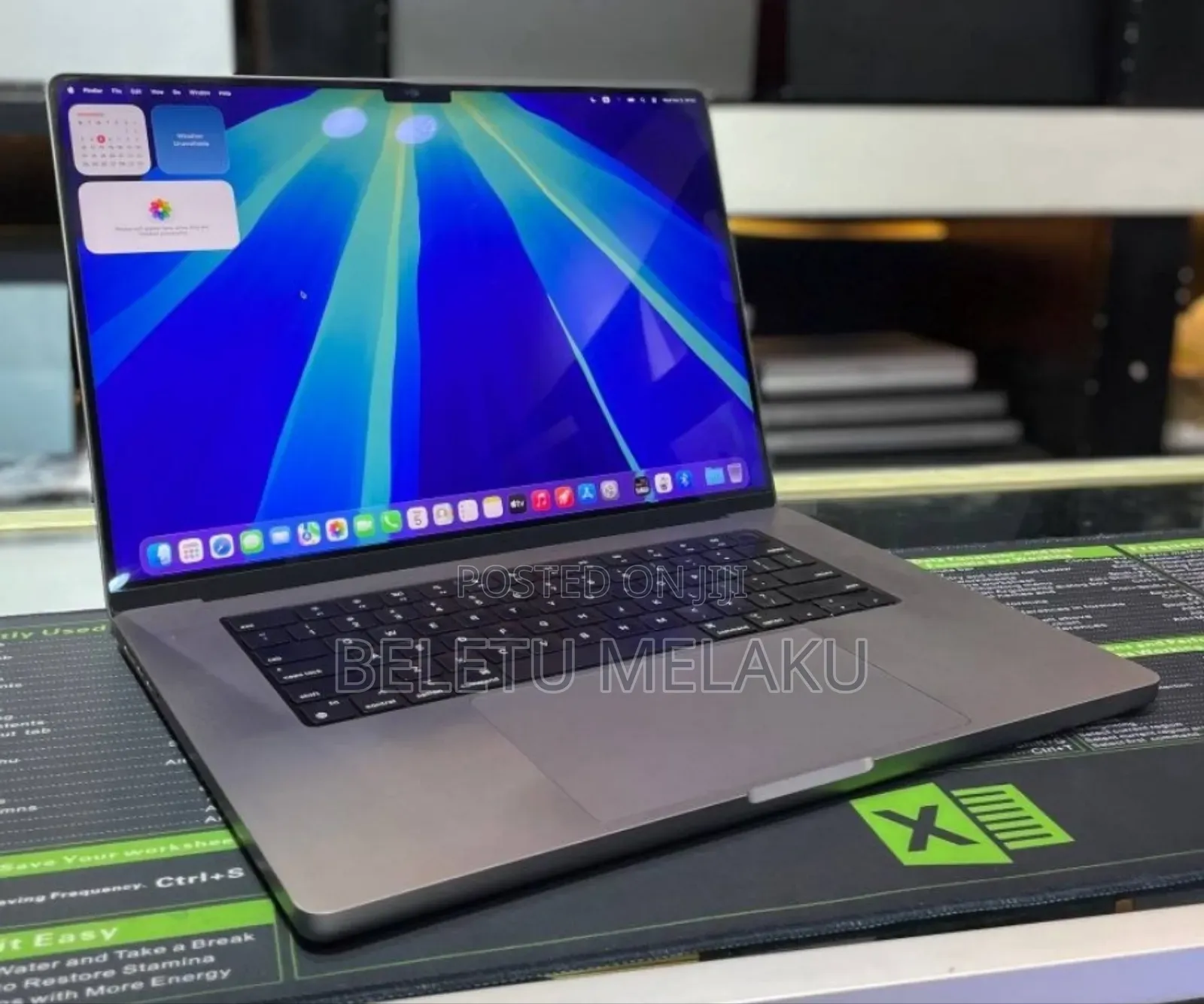 New Laptop Apple MacBook Pro M1 64GB Apple M1 Max SSD 1T