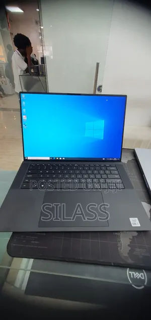 New Laptop Dell Precision 5550 16GB Intel Core I7 SSD 512GB