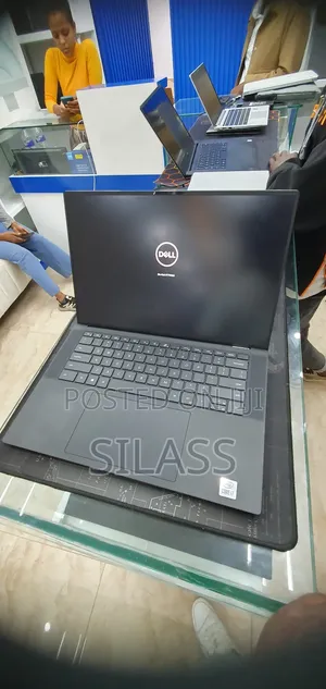 New Laptop Dell Precision 5550 16GB Intel Core I7 SSD 512GB