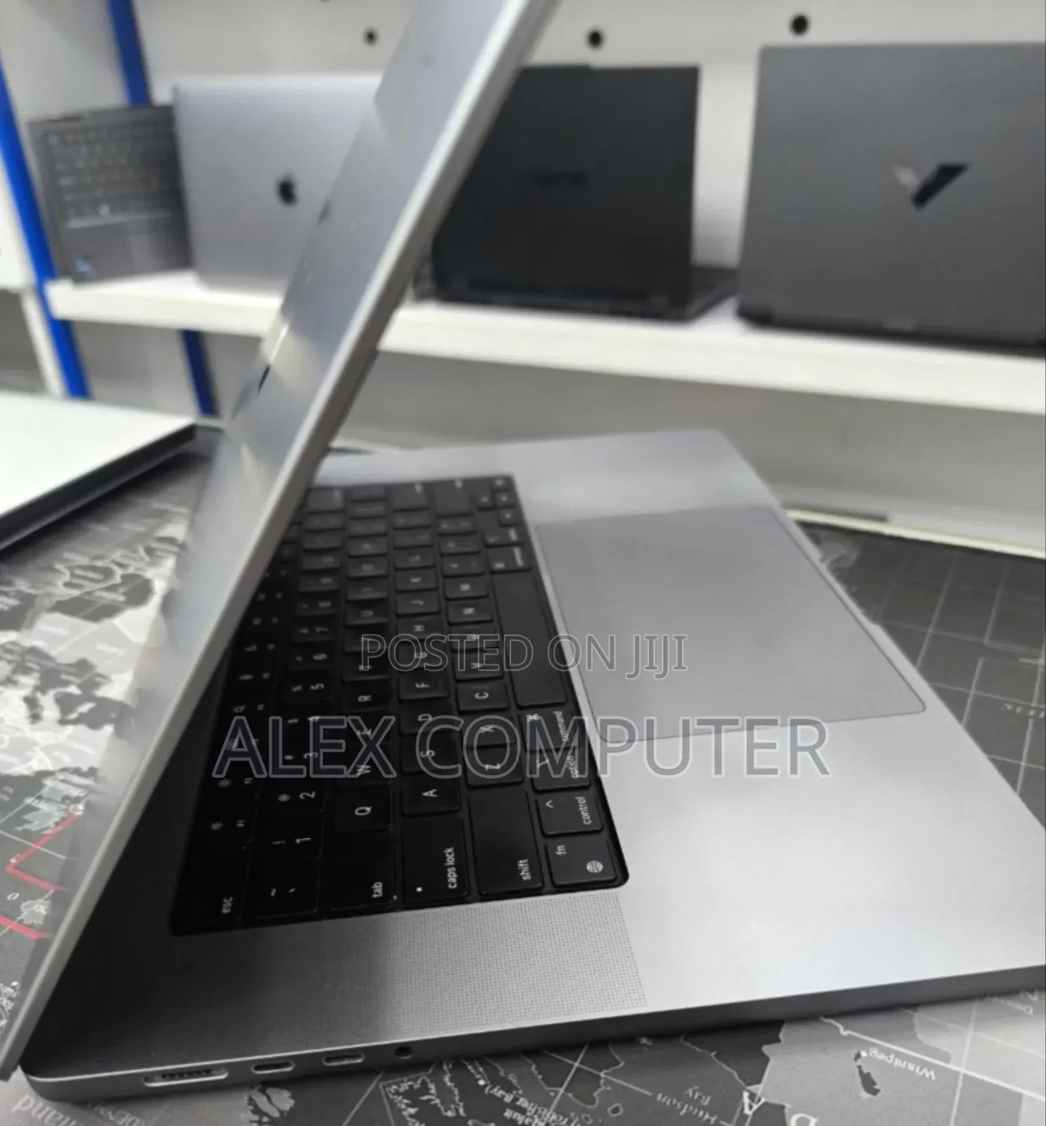 New Laptop Apple MacBook Pro 2021 M1 64GB Apple M1 Max SSD 1T