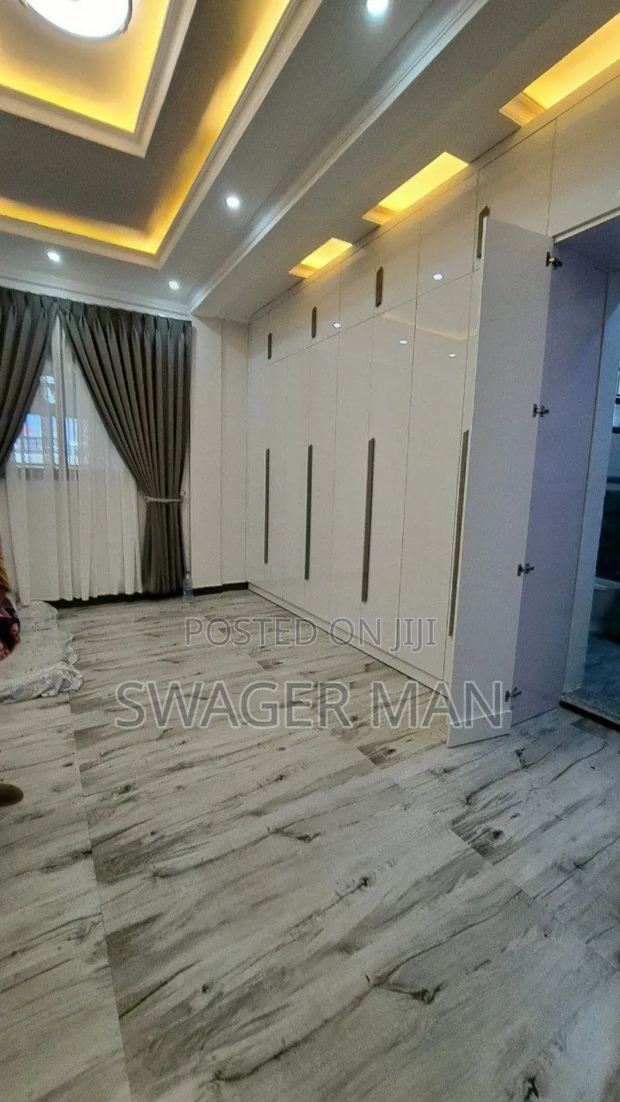 Furnished 6bdrm Townhouse/Terrace in Tafo, Yeka for sale