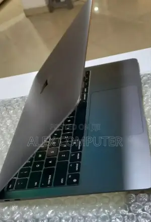 New Laptop Apple MacBook Air 2020 M1 8GB Apple M1 SSD 256GB