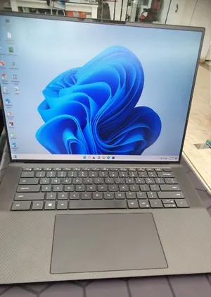 Photo - New Laptop Dell Precision 5570 16GB Intel Core I7 SSD 512GB