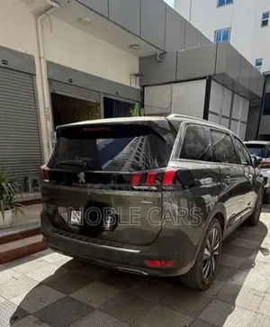 Peugeot 2008 2020 Gray