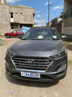 Photo - Hyundai Tucson 2019 Gray