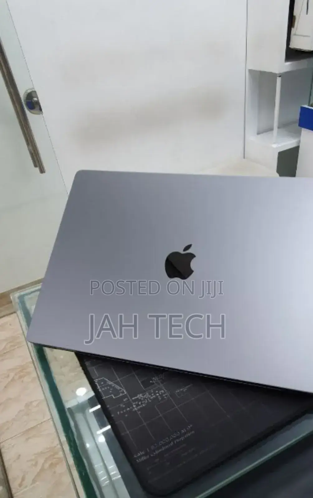 New Laptop Apple MacBook Pro M1 64GB Apple M1 Max SSD 1T