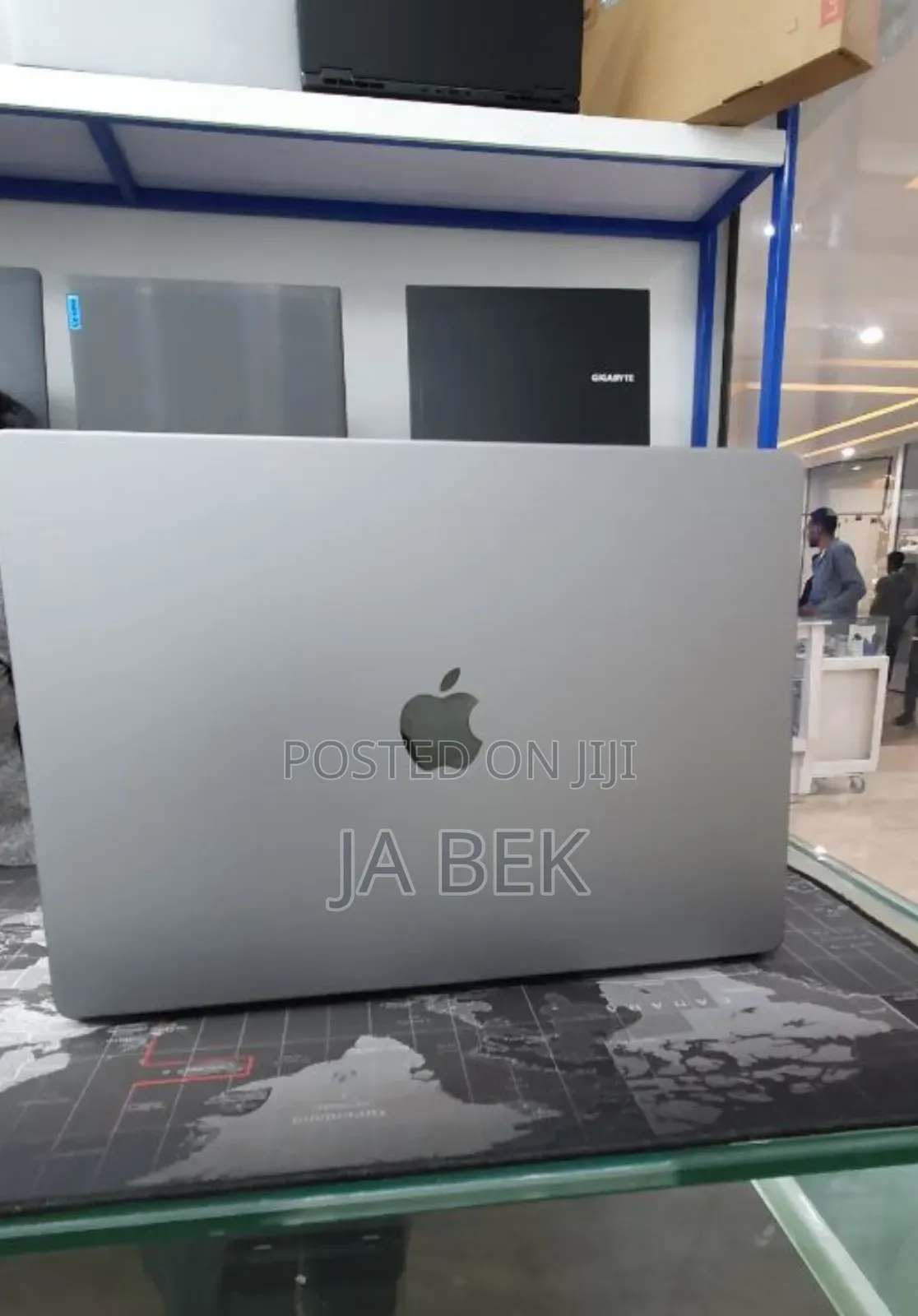 New Laptop Apple MacBook Pro M1 64GB Apple M1 Max SSD 1T