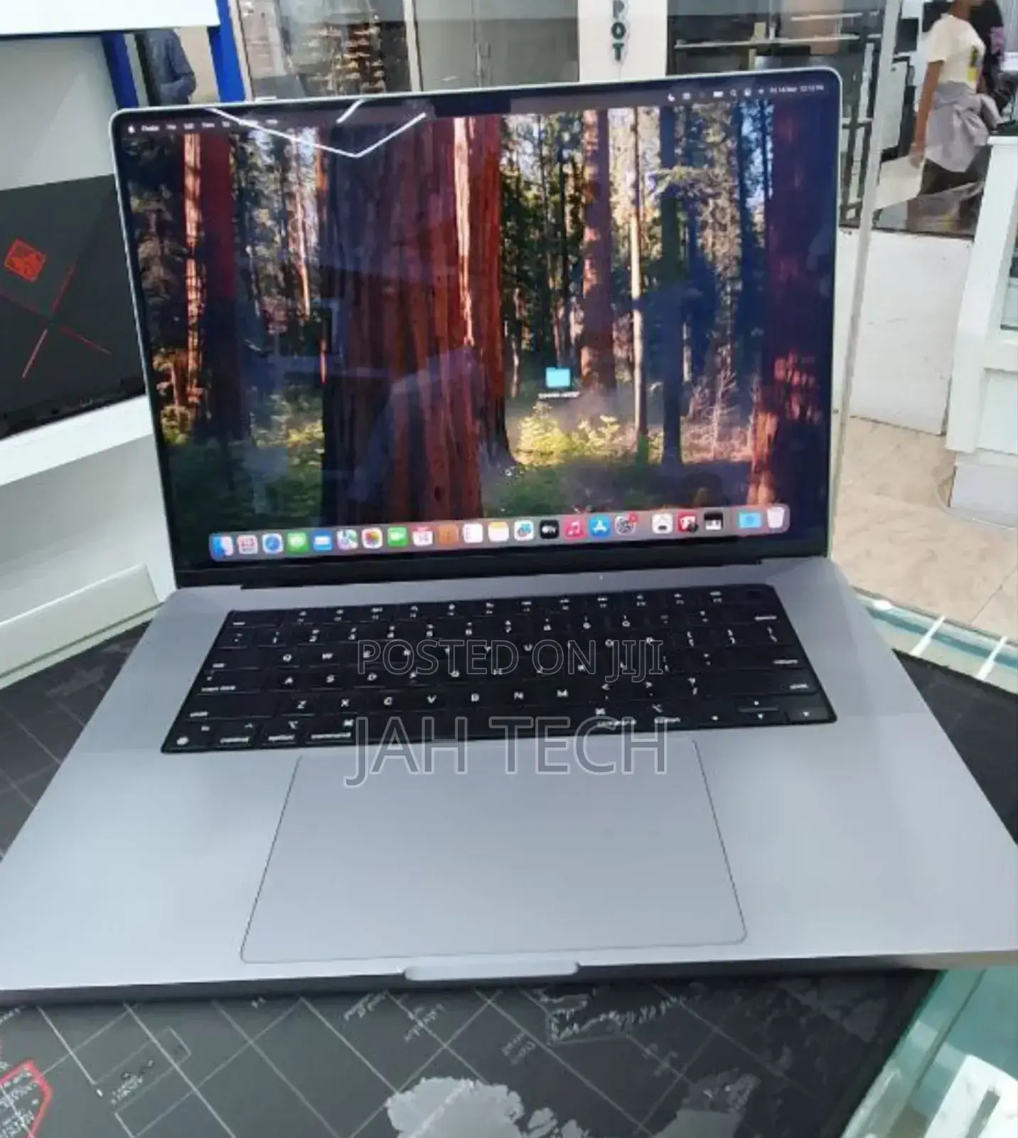 New Laptop Apple MacBook Pro M1 64GB Apple M1 Max SSD 1T