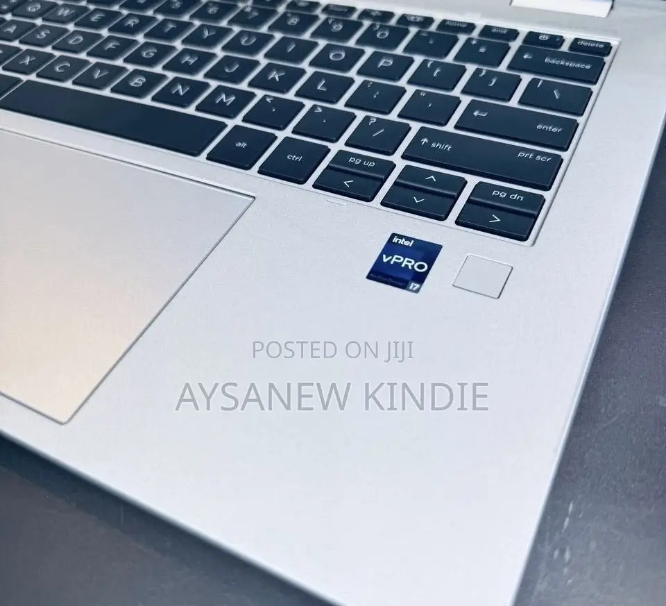 New Laptop HP EliteBook 830 G9 16GB Intel Core I7 SSD 512GB