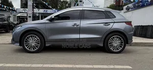 BYD E2 43 kWh 94 hp FWD 2025 Gray