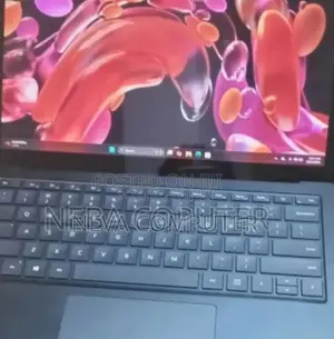 New Laptop Microsoft Surface 16GB Intel Core i7 SSD 512GB