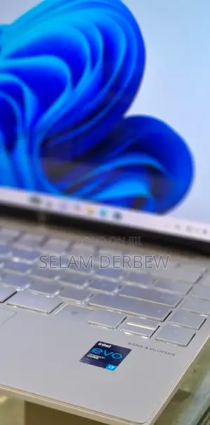 New Laptop HP Envy 13 16GB Intel Core I7 SSD 512GB