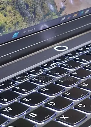 New Laptop Lenovo LOQ 15ARP9 16GB AMD Ryzen 7 SSD 1T