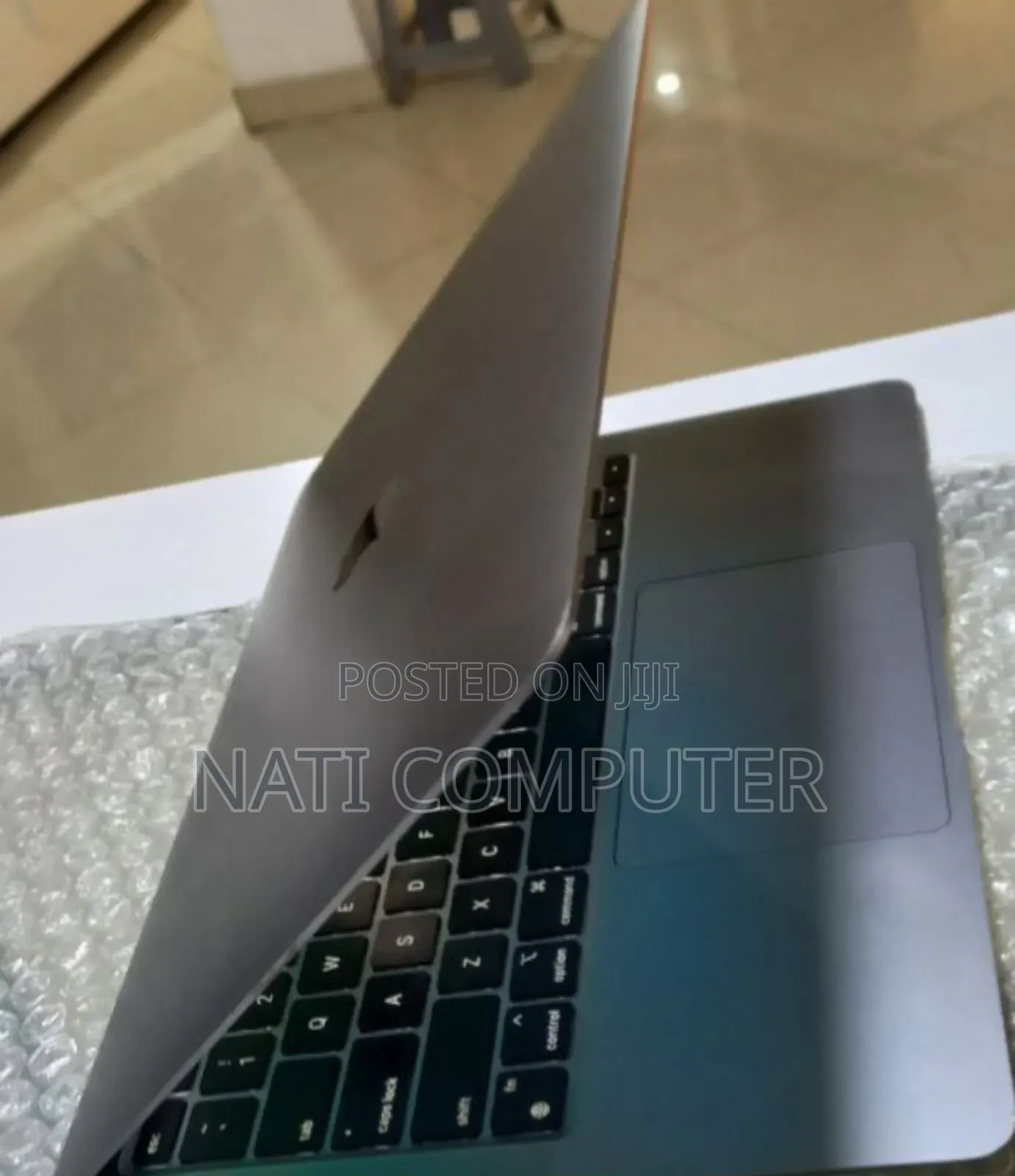 New Laptop Apple MacBook Air 2020 M1 8GB SSD 256GB