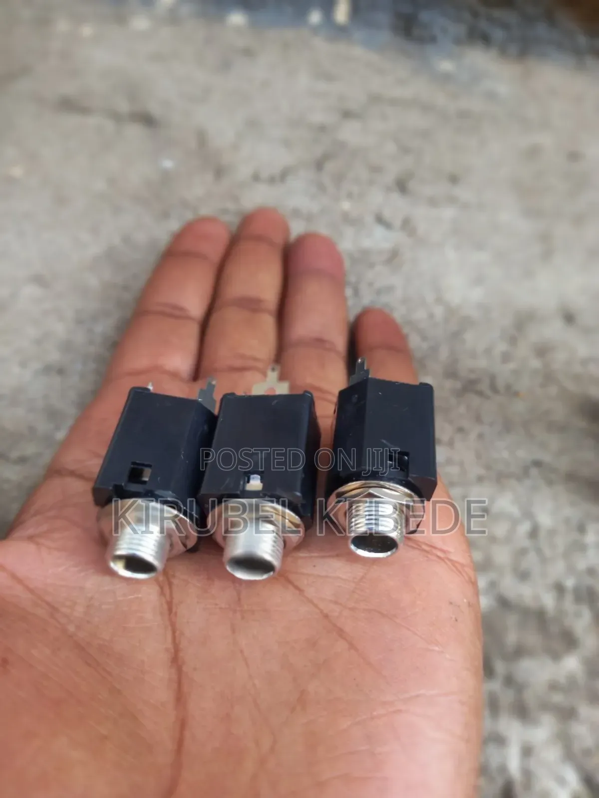 ክራር ጥራታቸውን የጠበቁ ፍልፍል ዋንዛ ገበቴ የተሰሩ (Kirar)