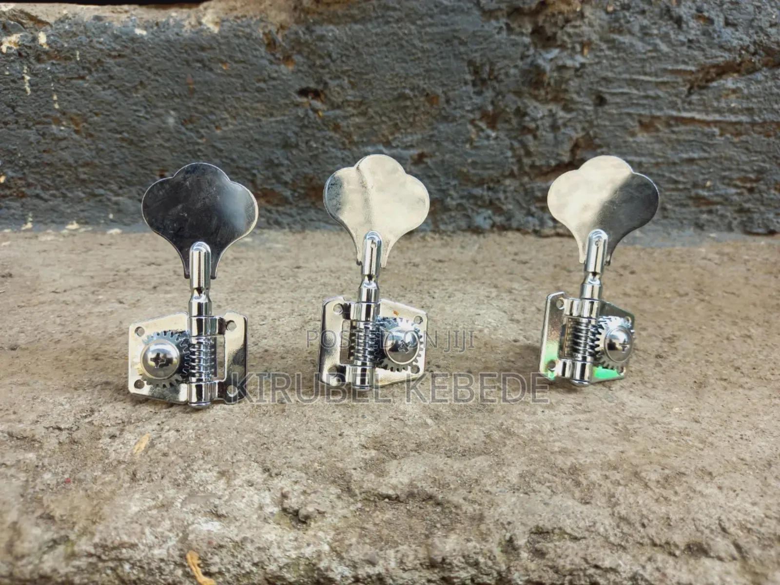 ክራር ጥራታቸውን የጠበቁ ፍልፍል ዋንዛ ገበቴ የተሰሩ (Kirar)