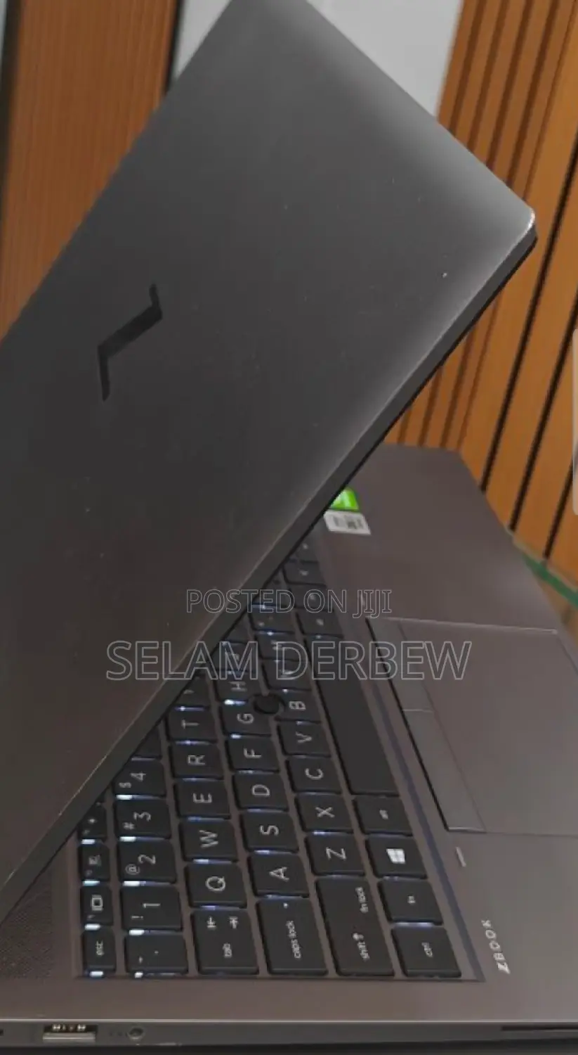 New Laptop HP Zbook Studio G7 16GB Intel Core I7 SSD 512GB