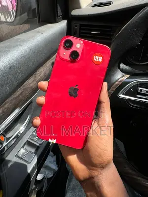 Photo - Apple iPhone 13 128 GB Red