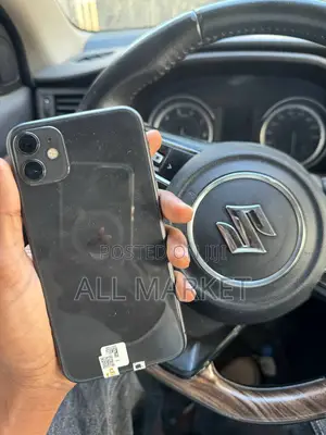 Photo - Apple iPhone 11 64 GB Black