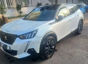 Photo - Peugeot 2008 2022 Ivory