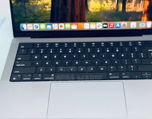 New Laptop Apple MacBook Pro M1 16GB Apple M1 Pro SSD 512GB