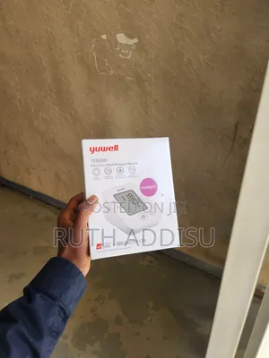 Photo - Yuwell Medical Blood Pressure Monitor協商brand New Bp Monitor Digital