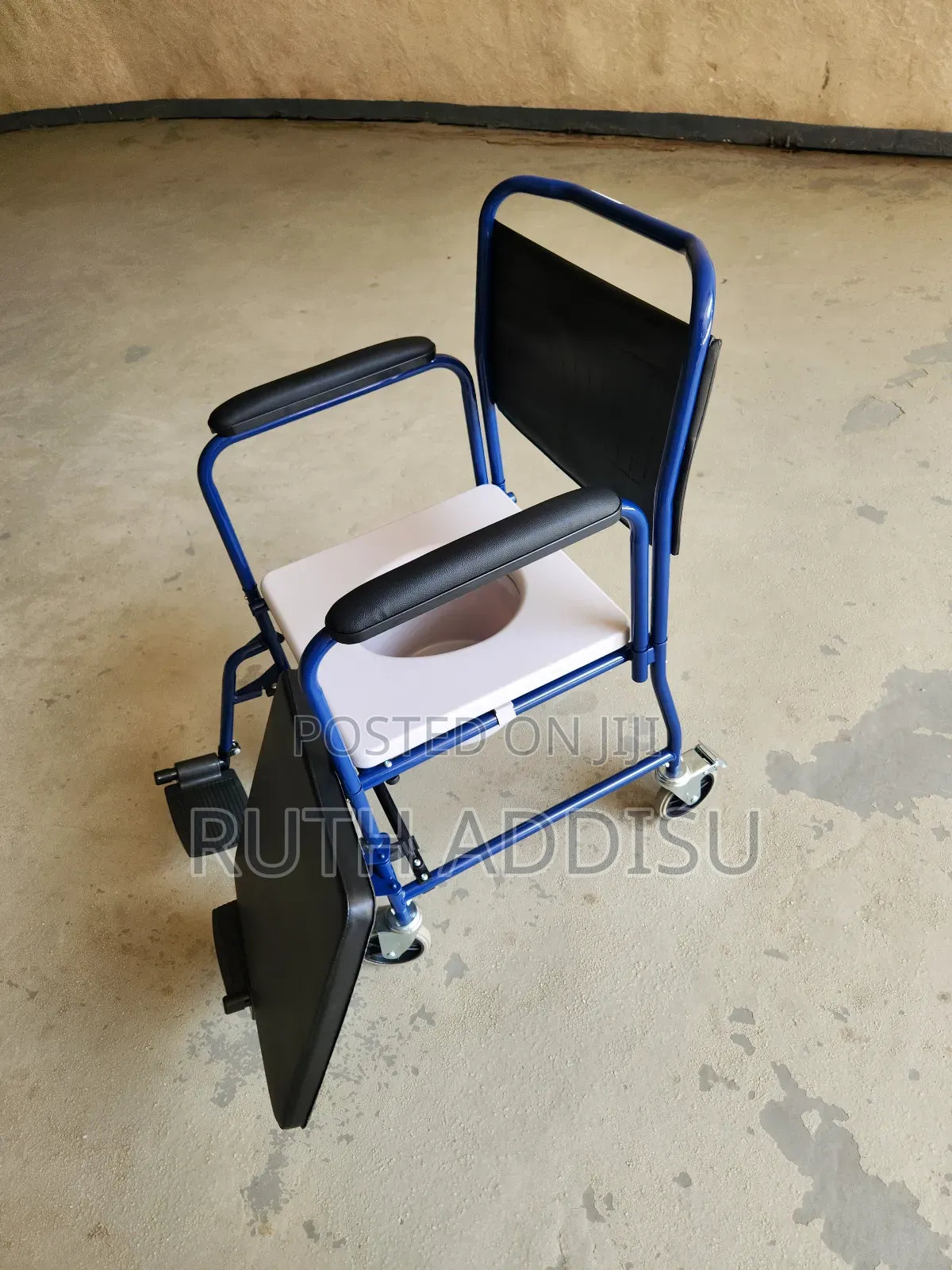 Commode Wheelchair延續four Wheels Brand New Wheelchair蝨不wheelchair New